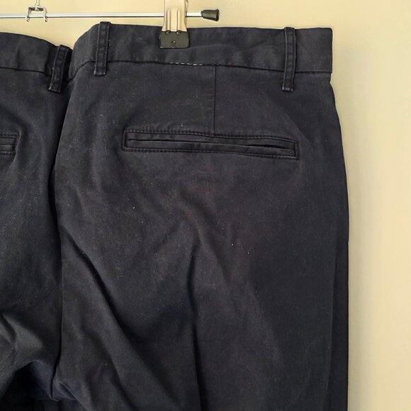 GAP Broken-In Khaki Pants | Size 8 | Navy Blue Straight Leg Pockets Zip Fly - Picture 5 of 9